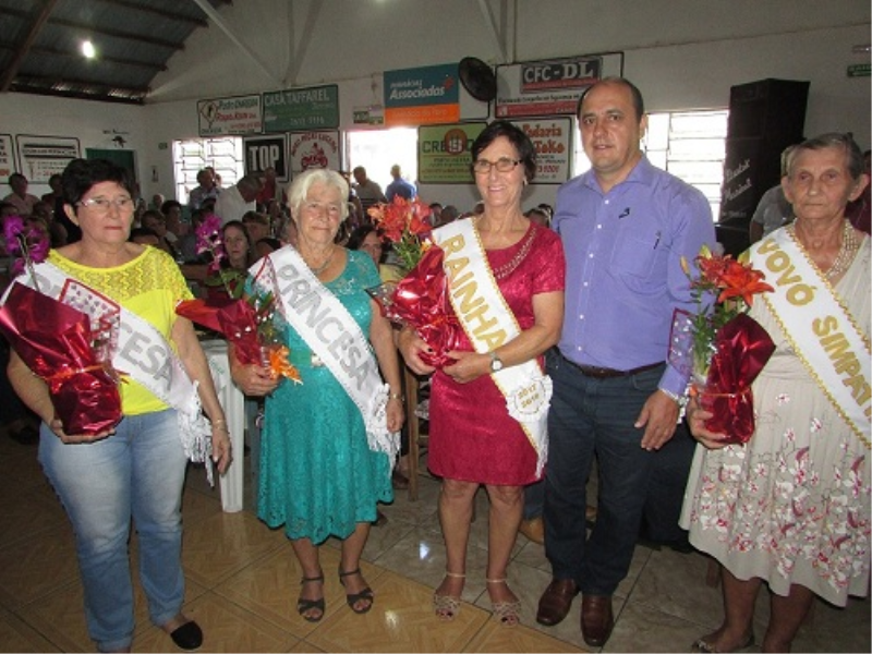 Escolha das Princesas, Rainha e Vovó Simpatia do Grupo Valor à Vida!